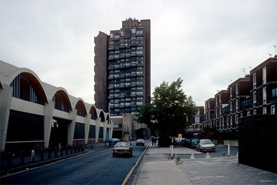 View along Landsdowne Road c.1988.